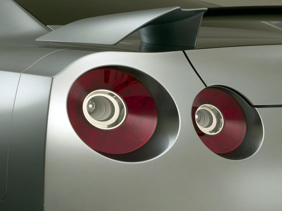 Детали экстерьера Nissan GT-R Proto Concept 2001 года  (фото 2 из 51)